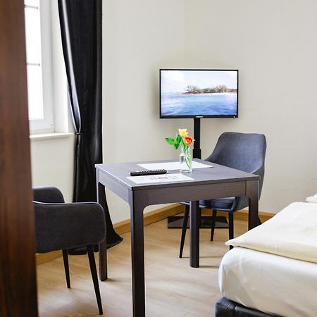 Fliegerhorst Otel Dresden Dış mekan fotoğraf