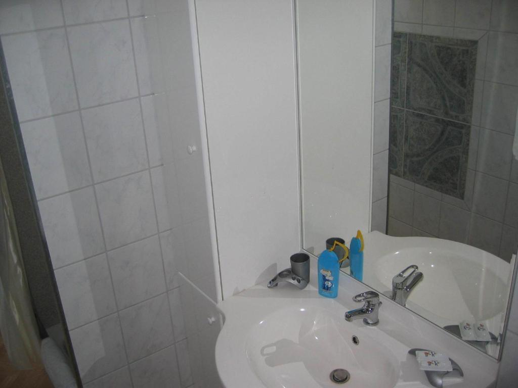 Fliegerhorst Otel Dresden Dış mekan fotoğraf